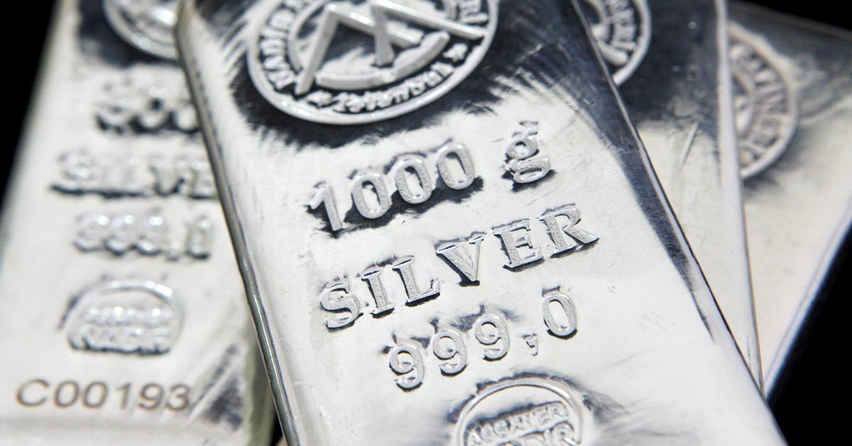 WPM vs HL: Which Silver Stock is a Buy?