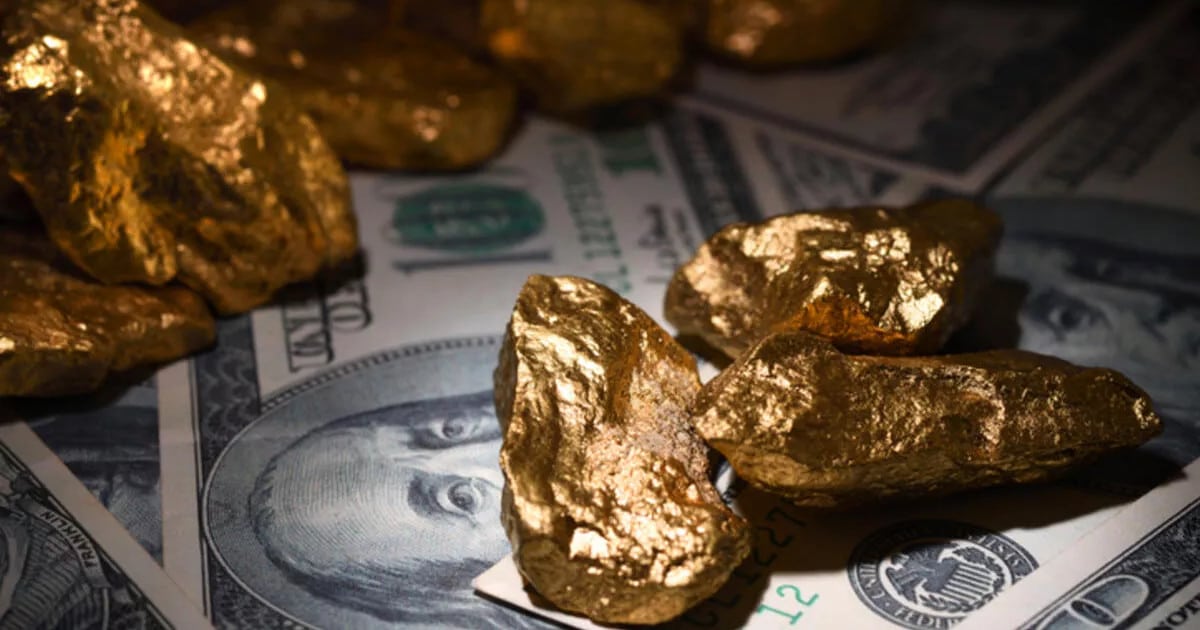 Gold Hits Record Highs: Is It Time to Buy Gold Mining Stocks?